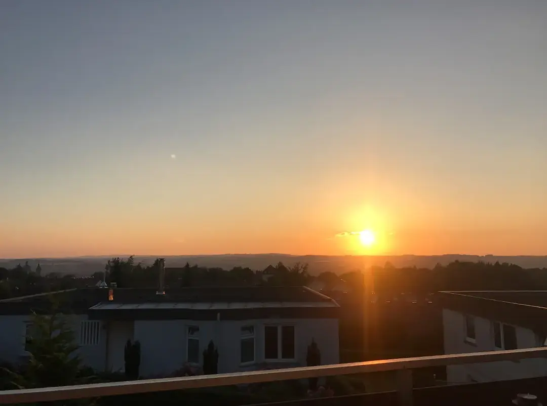 Werbeagentur mit Blick über das Schussental bei Sonnenuntergang